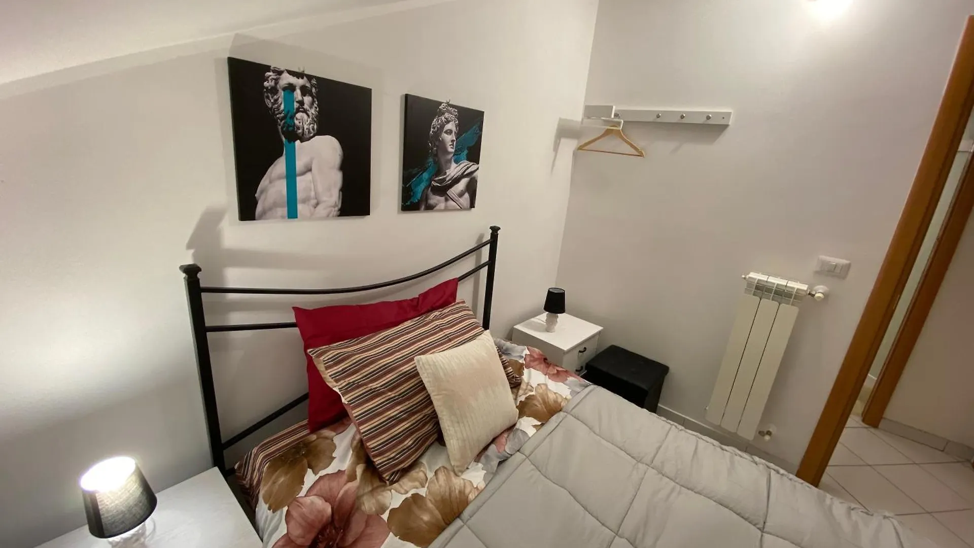 Home Pino Center~600 Mt Duomo Ct Catania Holiday home