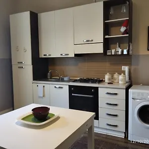 https://san-berillo-house-2.sicilyhotelsitaly.net